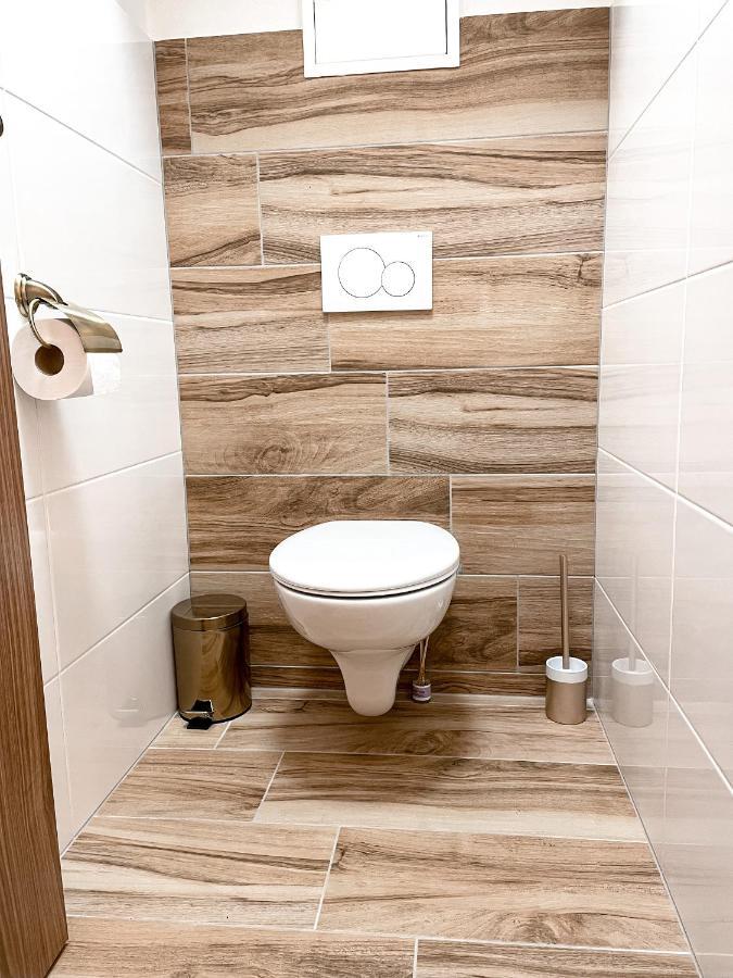 Apartman Rajecke Teplice Bagian luar foto